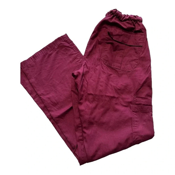 UA size M women’s scrub pants and top - Picture 4 of 9